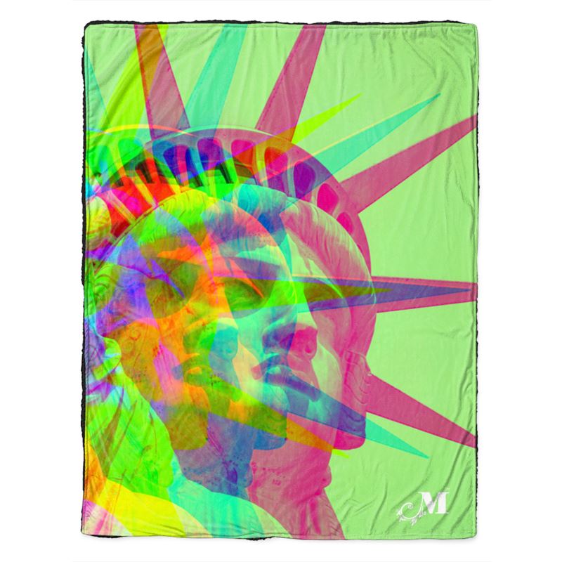 NYC Statue of Liberty Black Fleece Throw