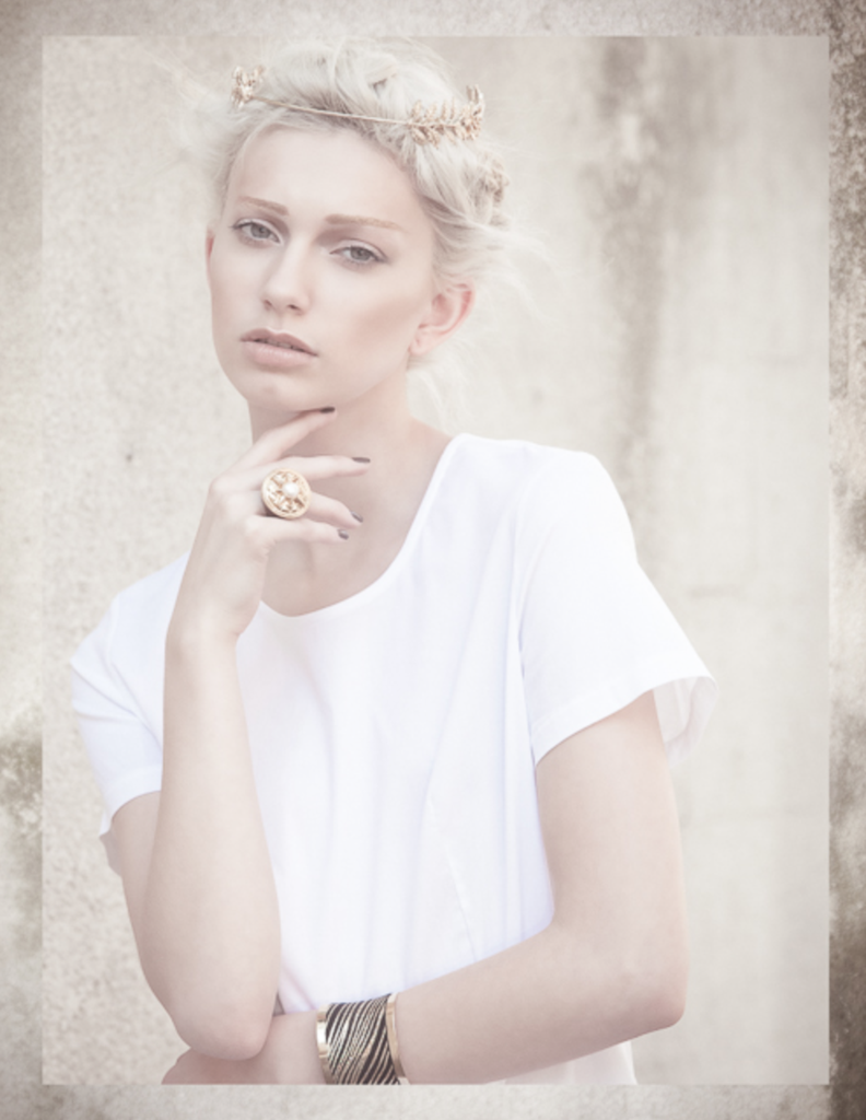 MizDragonfly Gold Roam Ring 1968 Magazine