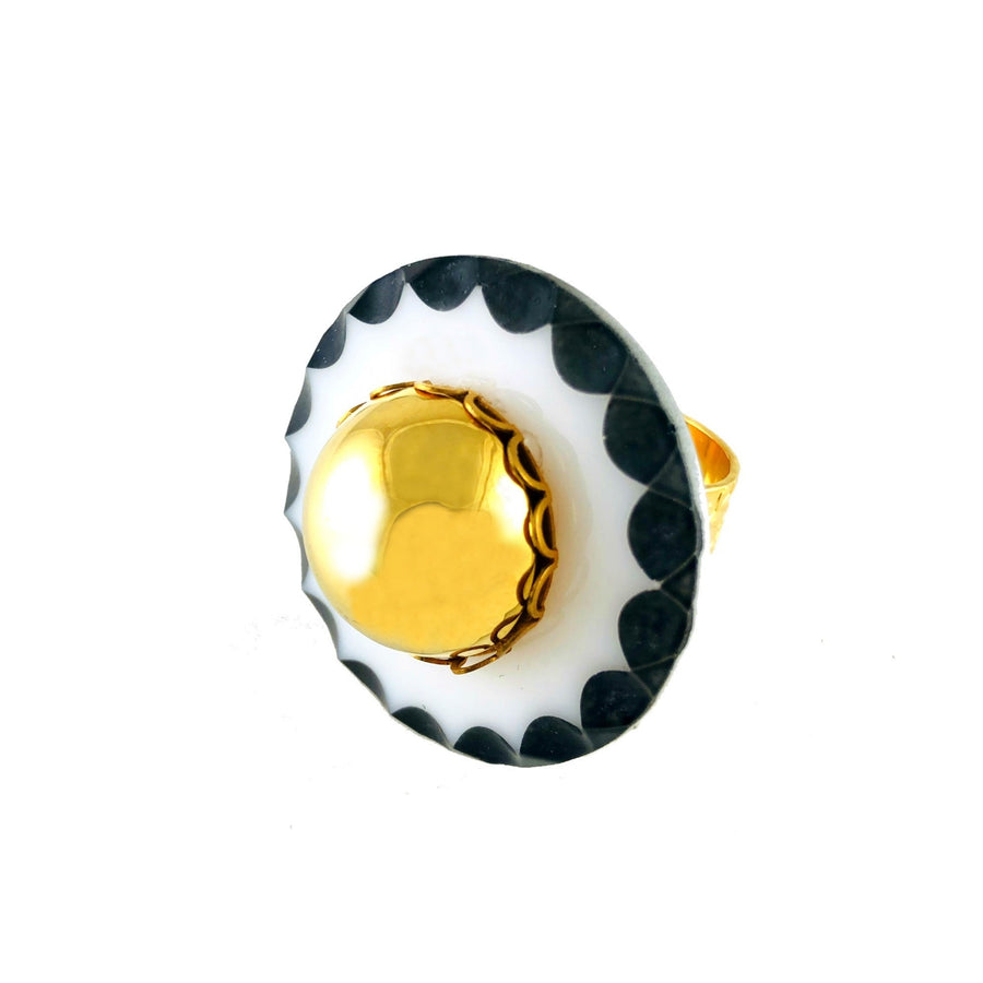 MizDragonfly Jewelry Sonar Vintage Black White Gold Ring Angle